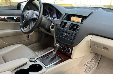 Седан Mercedes-Benz C-Class 2010 в 
