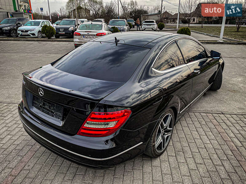 Купе Mercedes-Benz C-Class 2012 в Киеве