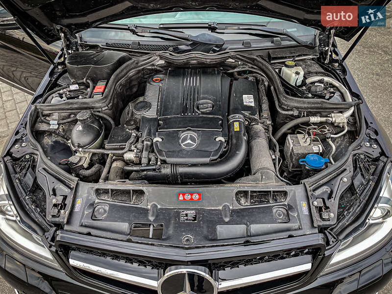 Купе Mercedes-Benz C-Class 2012 в Киеве