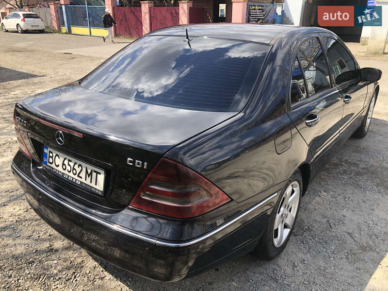 Седан Mercedes-Benz C-Class 2003 в Ужгороде