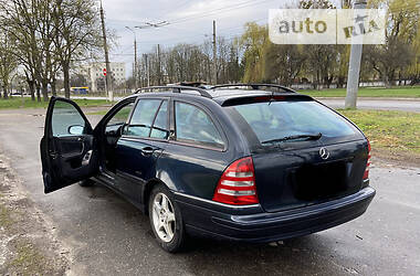 Універсал Mercedes-Benz C-Class 2004 в Сумах