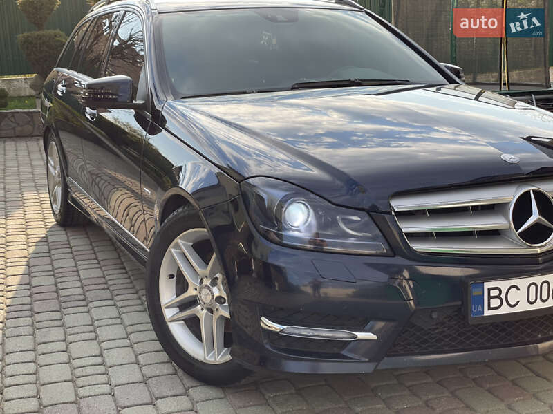 Универсал Mercedes-Benz C-Class 2011 в Львове