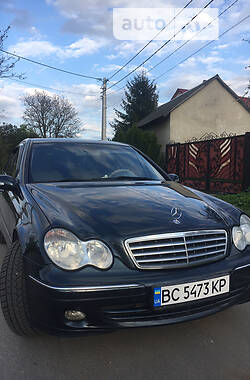 Седан Mercedes-Benz C-Class 2004 в Львові