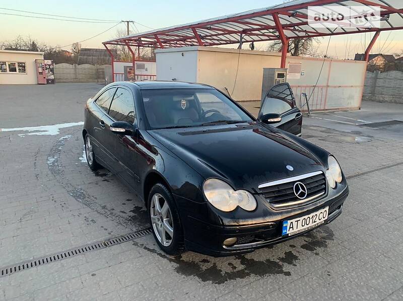 Седан Mercedes-Benz C-Class 2002 в Ивано-Франковске