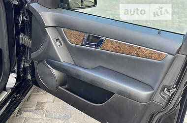 Универсал Mercedes-Benz C-Class 2009 в 