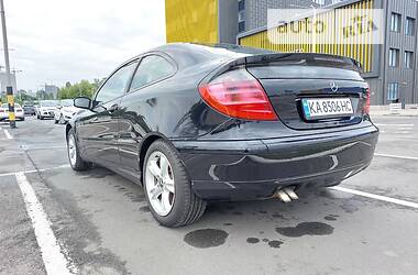 Купе Mercedes-Benz C-Class 2004 в Києві