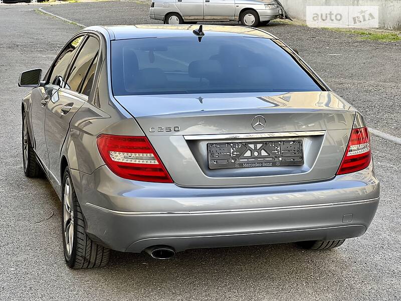 Седан Mercedes-Benz C-Class 2013 в Києві