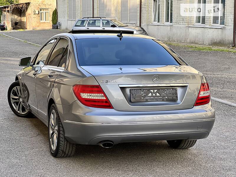 Седан Mercedes-Benz C-Class 2013 в Києві
