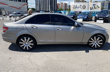Седан Mercedes-Benz C-Class 2009 в 