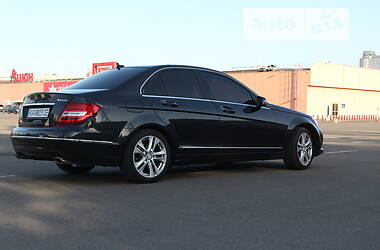 Седан Mercedes-Benz C-Class 2012 в Києві