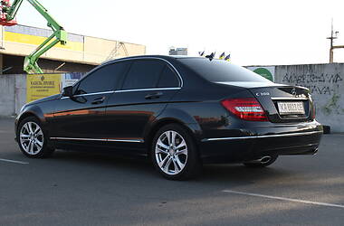 Седан Mercedes-Benz C-Class 2012 в Києві