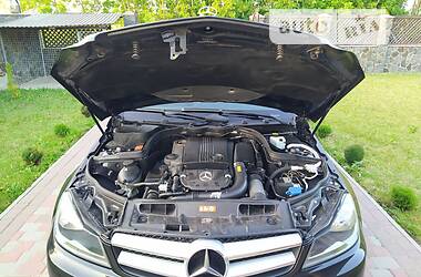 Купе Mercedes-Benz C-Class 2011 в 