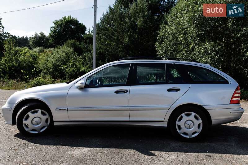Универсал Mercedes-Benz C-Class 2005 в Городке