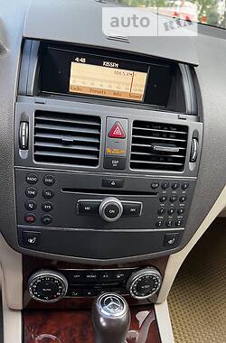 Седан Mercedes-Benz C-Class 2010 в 