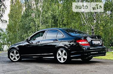 Седан Mercedes-Benz C-Class 2010 в 