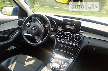 Універсал Mercedes-Benz C-Class 2017 в 
