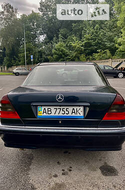Седан Mercedes-Benz C-Class 1999 в Виннице