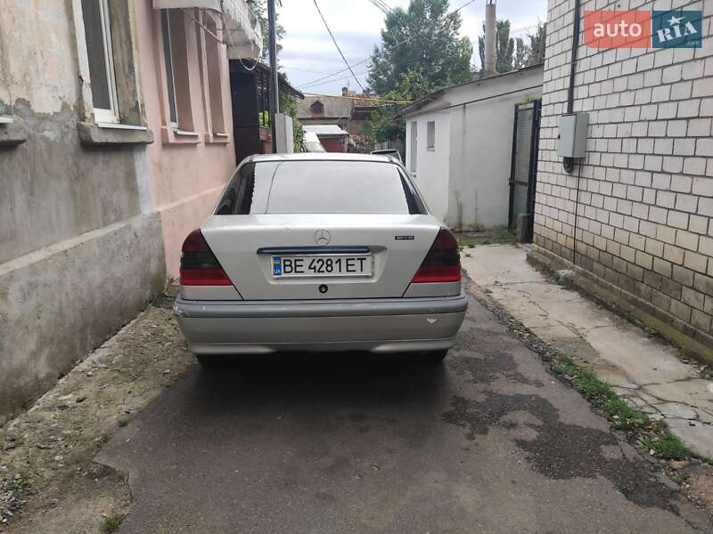 Седан Mercedes-Benz C-Class 1998 в Николаеве фото 3 Седан Mercedes-Benz C-Class 1998 в Николаеве