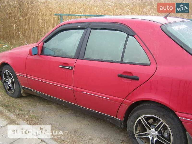 Седан Mercedes-Benz C-Class 1994 в Дубно