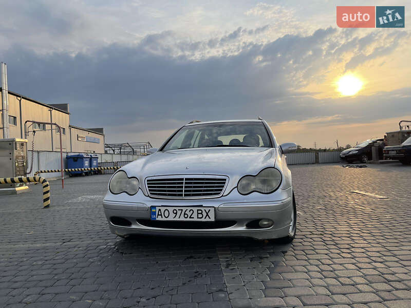 Универсал Mercedes-Benz C-Class 2003 в Мукачево