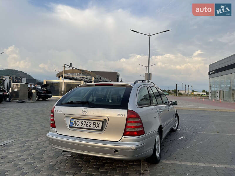 Универсал Mercedes-Benz C-Class 2003 в Мукачево