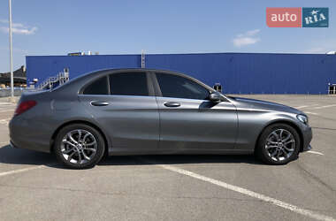 Седан Mercedes-Benz C-Class 2017 в 