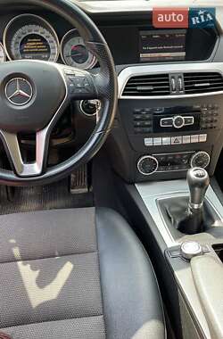 Седан Mercedes-Benz C-Class 2013 в Вижнице