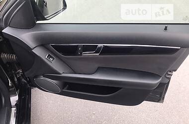 Универсал Mercedes-Benz C-Class 2010 в 