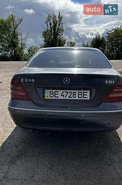 Седан Mercedes-Benz C-Class 2001 в 