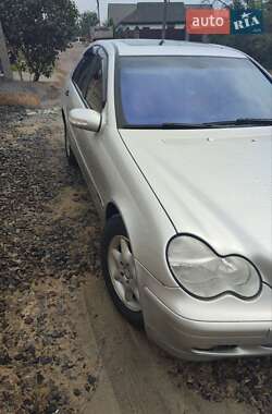 Седан Mercedes-Benz C-Class 2004 в Бершаді