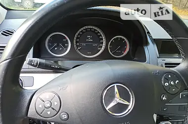 Mercedes-Benz C-Class 2010
