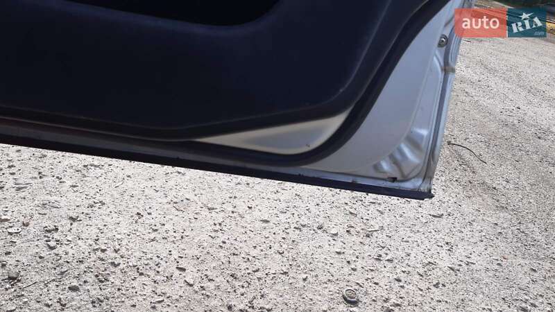 Седан Mercedes-Benz C-Class 2003 в Днепре