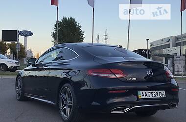 Купе Mercedes-Benz C-Class 2019 в 