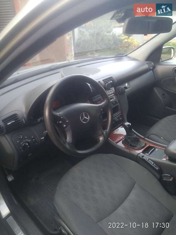 Седан Mercedes-Benz C-Class 2004 в Виннице