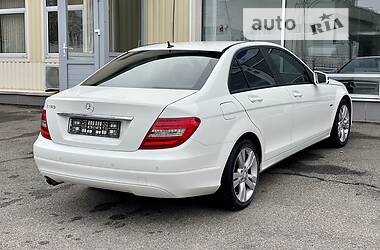 Седан Mercedes-Benz C-Class 2011 в 