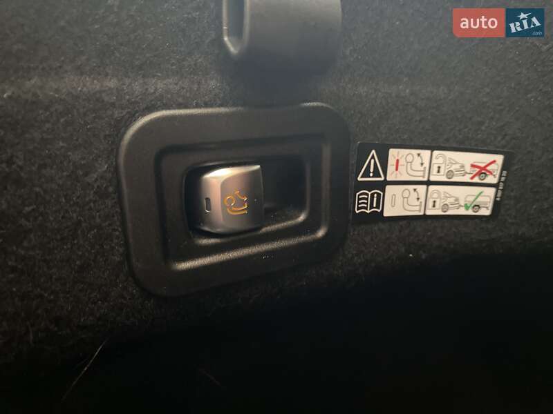 Седан Mercedes-Benz C-Class 2017 в Иршаве фото 61 Седан Mercedes-Benz C-Class 2017 в Иршаве