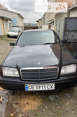 Седан Mercedes-Benz C-Class 1993 в Черновцах