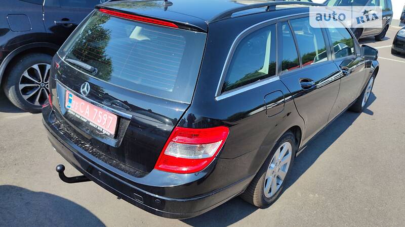 Универсал Mercedes-Benz C-Class 2010 в Ровно