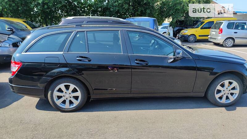 Универсал Mercedes-Benz C-Class 2010 в Ровно