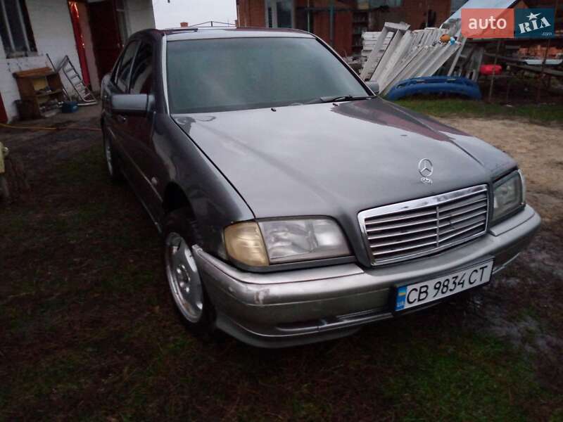 Седан Mercedes-Benz C-Class 1995 в Нежине