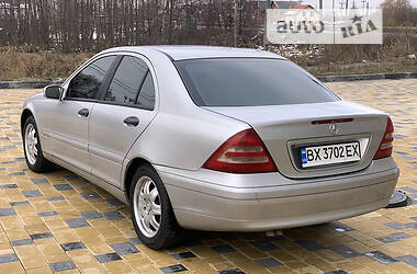 Седан Mercedes-Benz C-Class 2000 в 