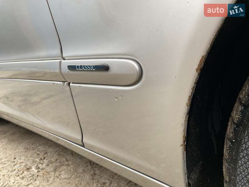 Универсал Mercedes-Benz C-Class 2002 в Могилев-Подольске
