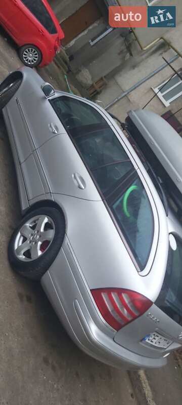 Универсал Mercedes-Benz C-Class 2002 в Черновцах