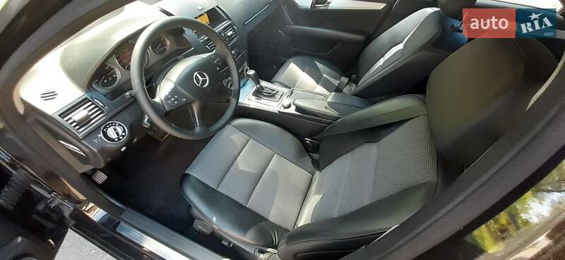 Седан Mercedes-Benz C-Class 2008 в Запоріжжі