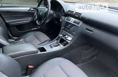 Универсал Mercedes-Benz C-Class 2006 в 
