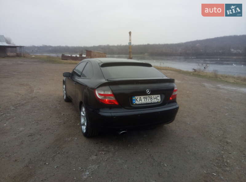 Купе Mercedes-Benz C-Class 2007 в Ямполе фото 4 Купе Mercedes-Benz C-Class 2007 в Ямполе
