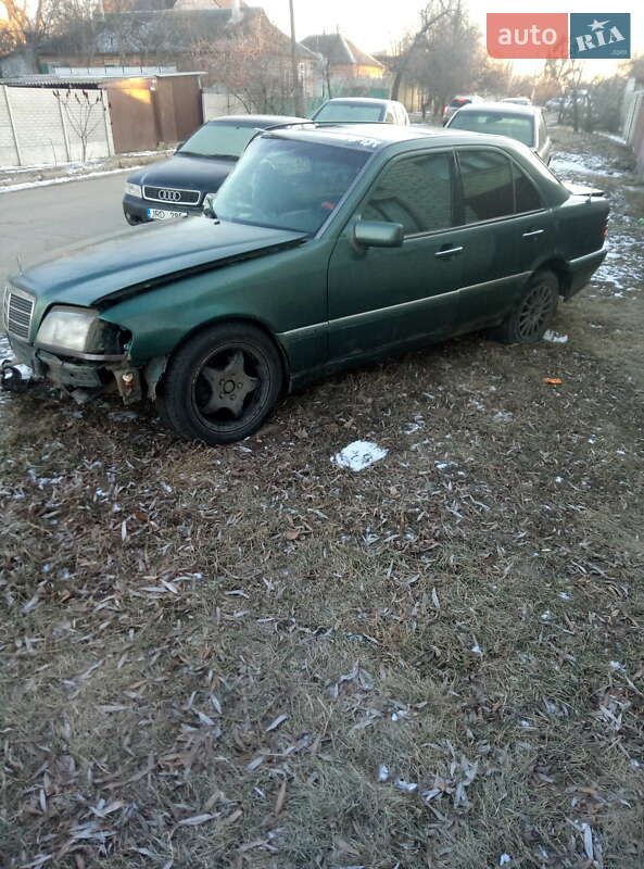 Седан Mercedes-Benz C-Class 1994 в Харькове