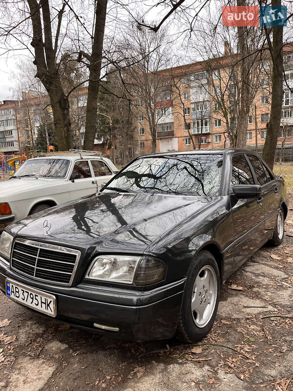 Седан Mercedes-Benz C-Class 1996 в Виннице