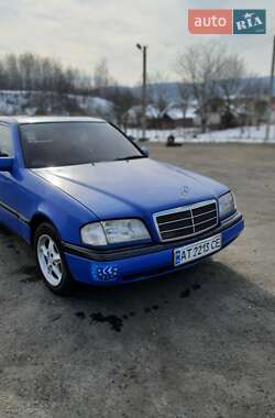 Седан Mercedes-Benz C-Class 1996 в Косові