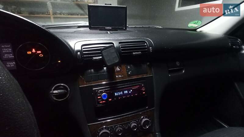 Универсал Mercedes-Benz C-Class 2004 в Буске